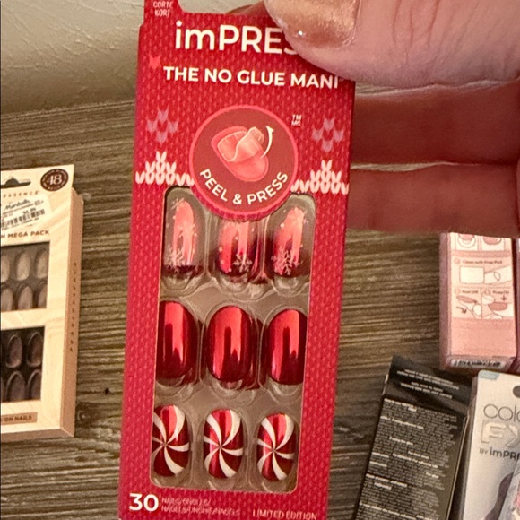 imPRESS Press-On Nails - Pink and Red Collection - Picture 12 of 14